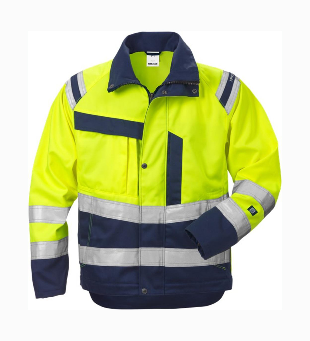 Warnschutzjacke aus schmutz-, öl- und wasserabweisendem Material mit dunklem Kontrastmaterial an besonders beanspruchten Stellen.